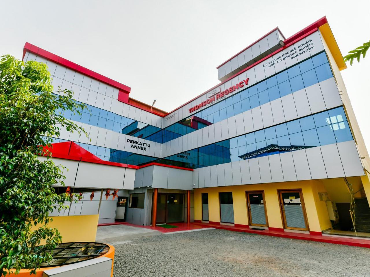 Thomson Regency Hotel Alwaye Exterior foto